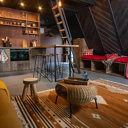 Trzy Owce - Nowoczesne W Gorach *